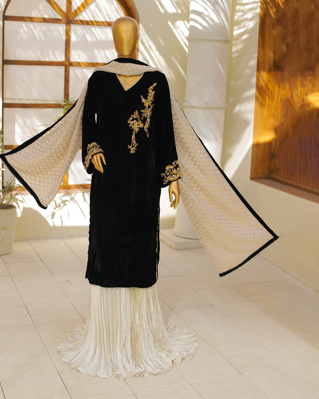 Black & Ivory Embroidered Formal Suit
